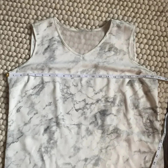 August 1 Eight Marble Shift Sheer Back Dress in White/Gray Size L - Picture 14 of 14